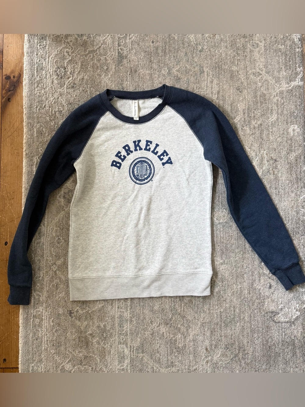 UC Berkeley Women’s Grey & Navy Pullover Sweatshirt - Size Small
